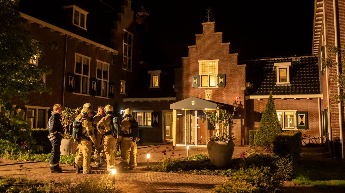 De brandweer moest afgelopen nacht uitrukken om de brand te bestrijden.