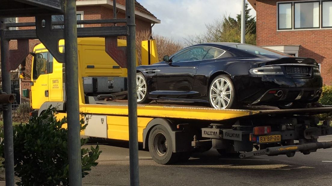 FIOD Doet Invallen Vanwege Fraude Met Dure Auto's - Omroep Gelderland