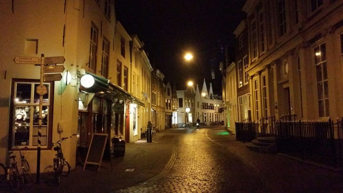 'Vuurwerkvrije zone Middelburg mag best groter'