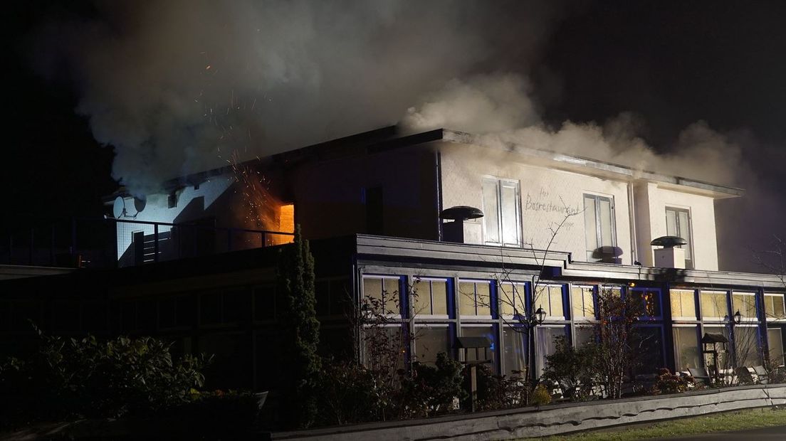 In Het Bosrestaurant Joppe aan de Joppelaan in Joppe (gemeente Lochem) heeft in de nacht van maandag op dinsdag een grote uitslaande brand gewoed. Voor zover bekend zijn daarbij geen gewonden gevallen.