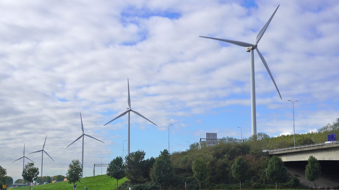 Windmolens langs de A27 in Houten.