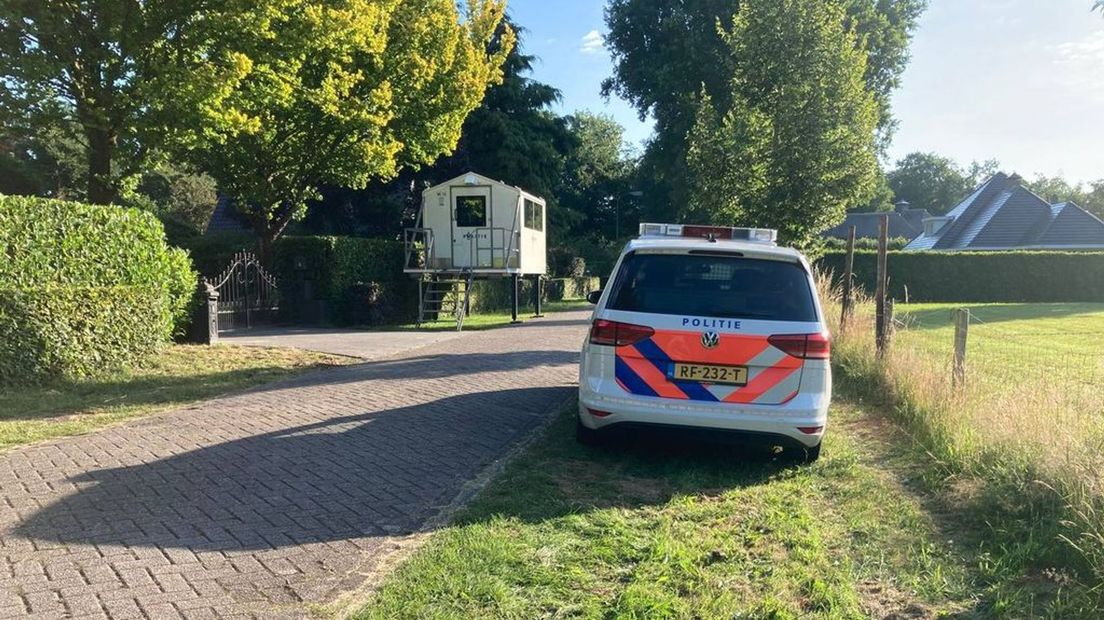 De commandopost van de politie in Hierden.