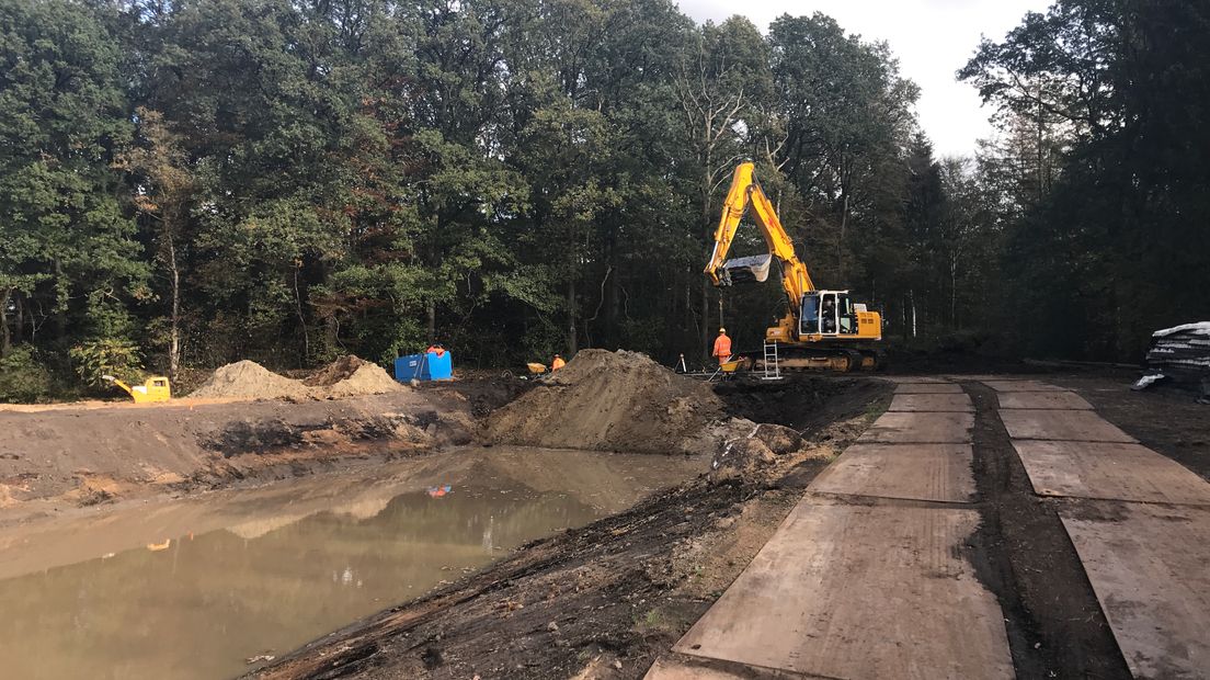 Delen van de oude Bosbeek in Assen worden opnieuw uitgegraven (Rechten: Margriet Benak / RTV Drenthe)