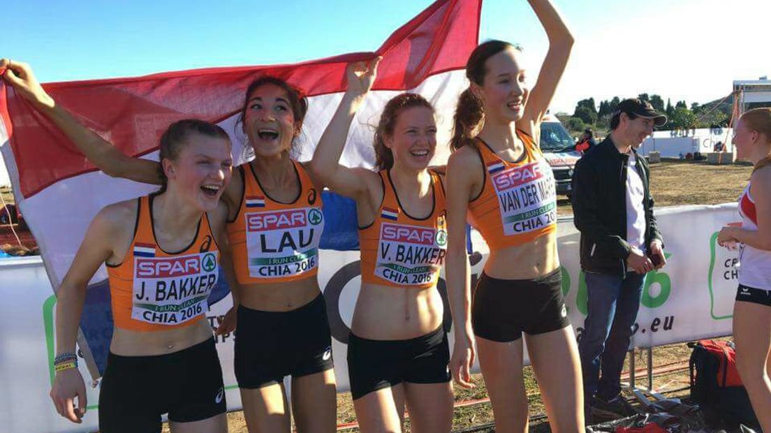 De 17-jarge Jasmijn Lau uit Velp is bij het EK Veldlopen in het Italiaanse Chia vijfde geworden.