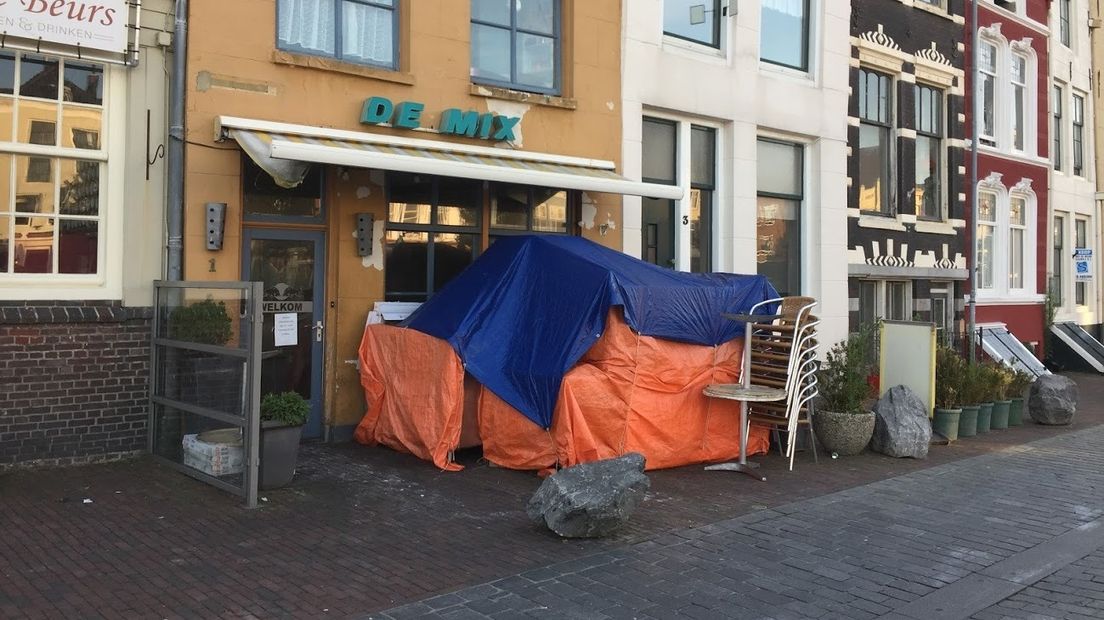 Kebabzaak gesloten vanwege vuurwapens