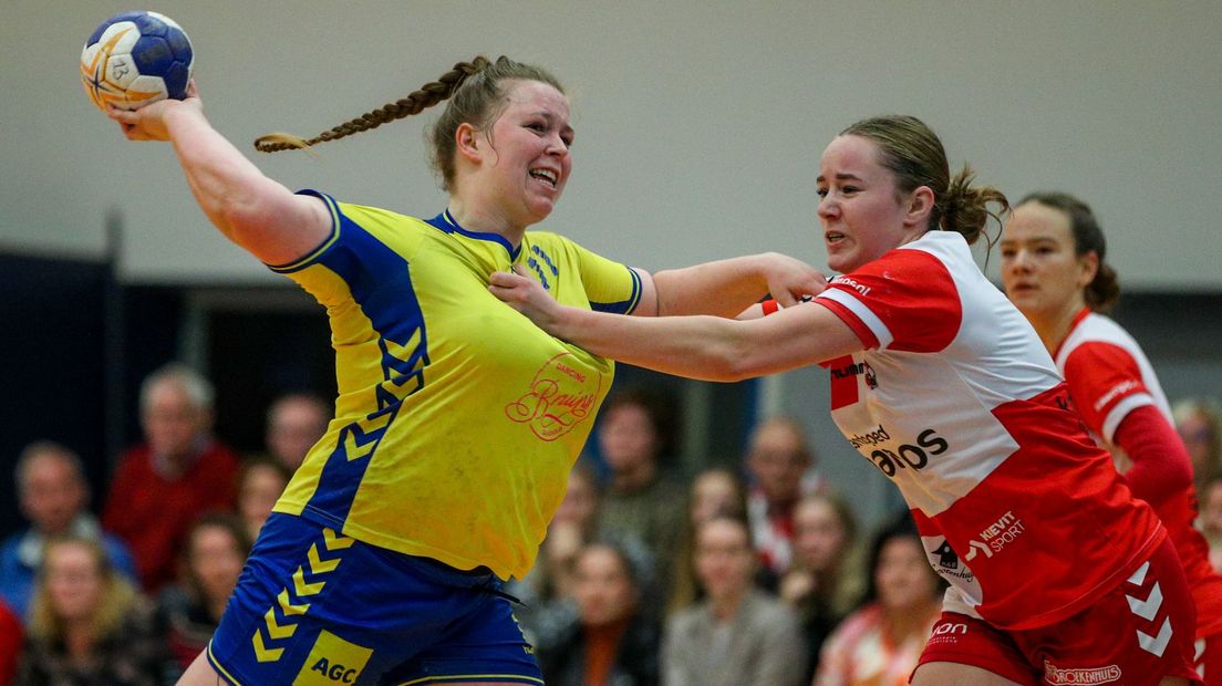 Zondag in De Oosttribune: derby handbalsters DSVD en Borhave en topper Landstede Hammers - RTV Oost