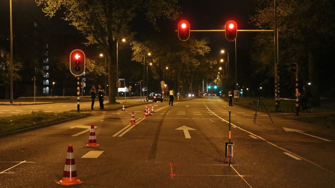 Politie-onderzoek op de plek van het auto-ongeluk in Utrecht