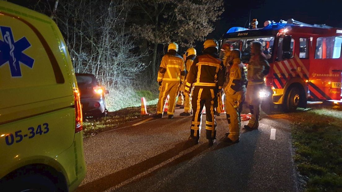 Automobiliste raakt gewond bij eenzijdig ongeval bij Zenderen