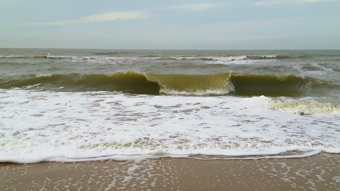 Branding op het strand bij Oostkapelle