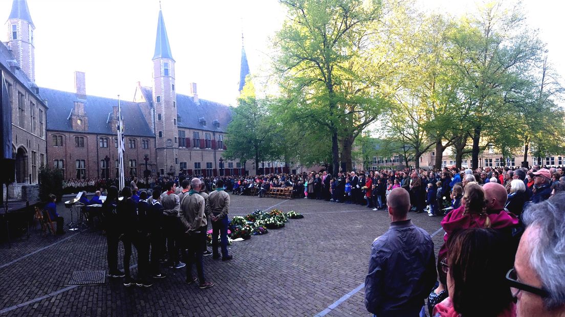 Dodenherdenking op het Abdijplein in Middelburg