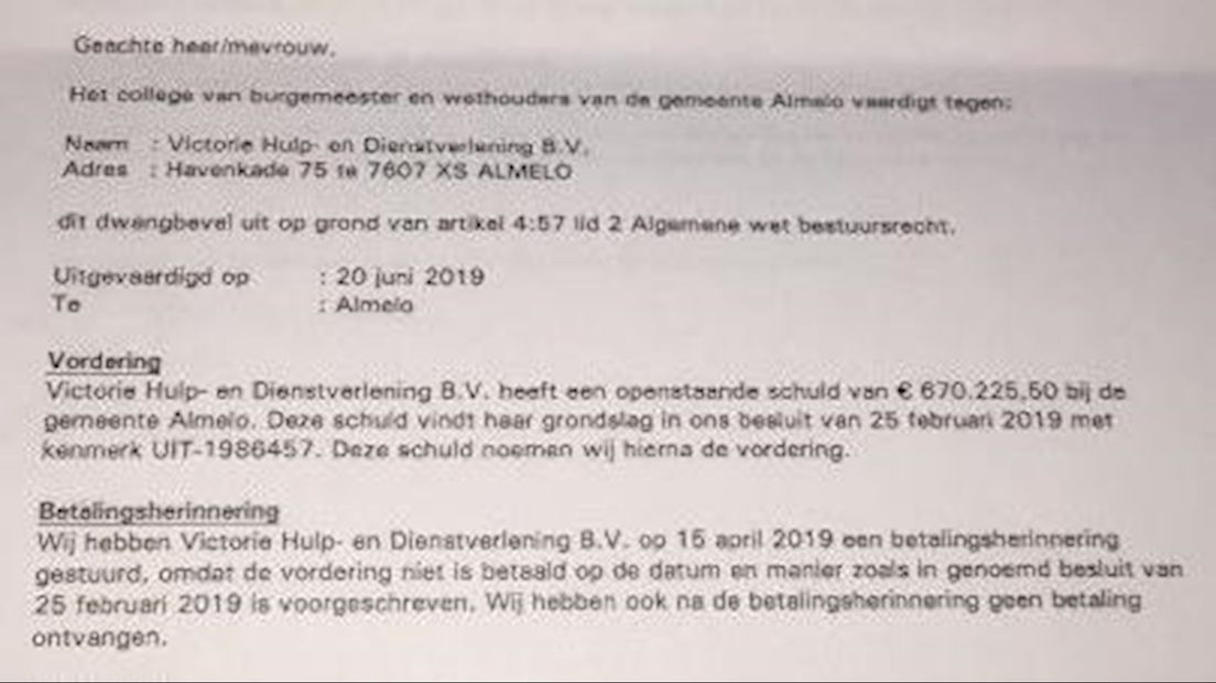 Het document waaruit blijkt dat Almelo meermalen heeft geprobeerd het geld terug te vorderen