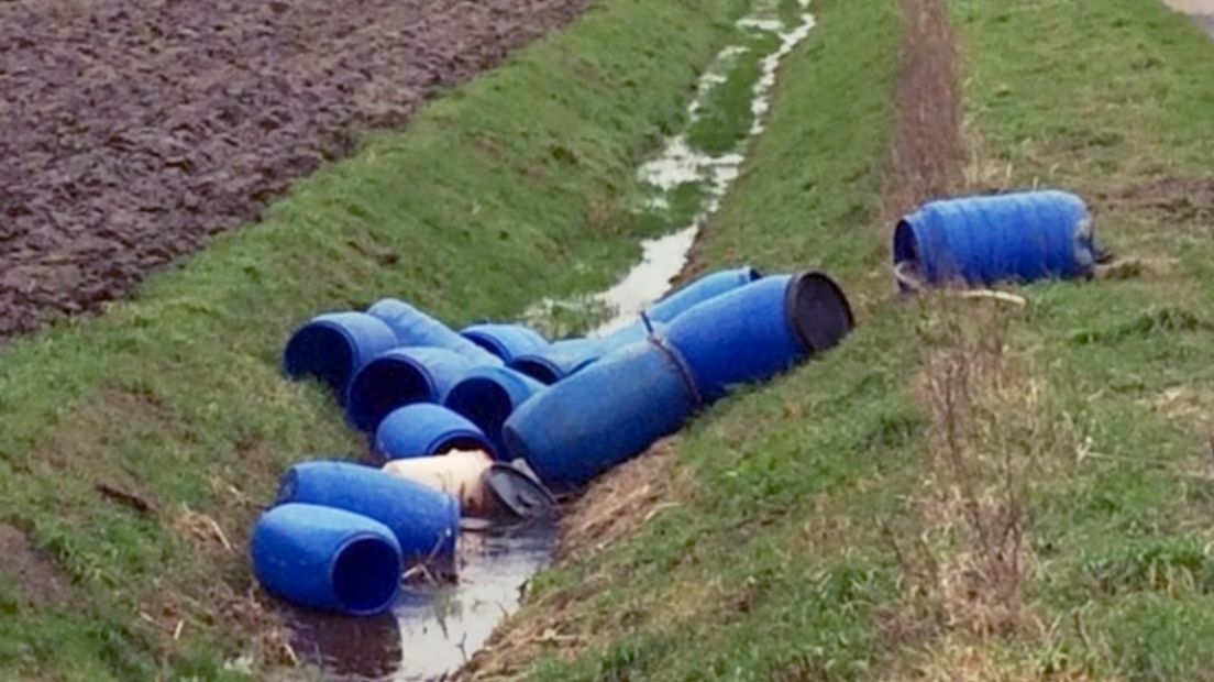Vaten met drugsafval gevonden bij Rilland