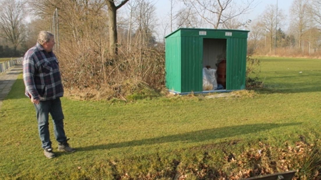 De vernielingen bij vv Nieuw-Roden.