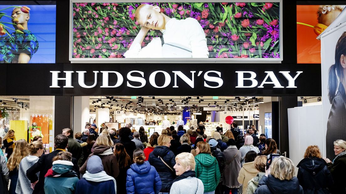 De opening van Hudson's Bay in Utrecht.