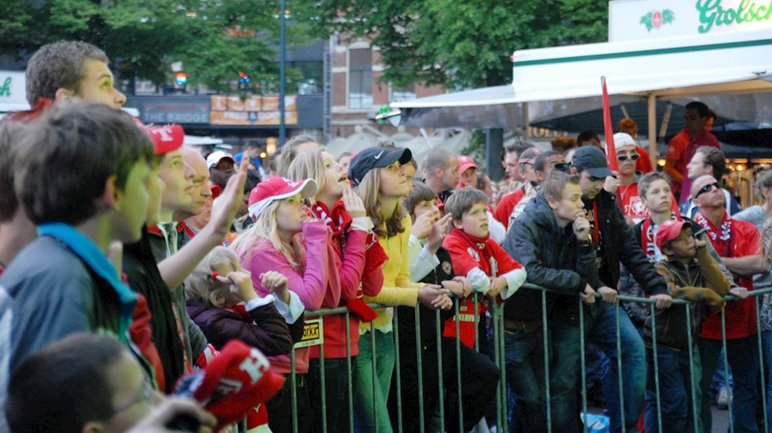 Supporters teleurgesteld na verlies FC Twente