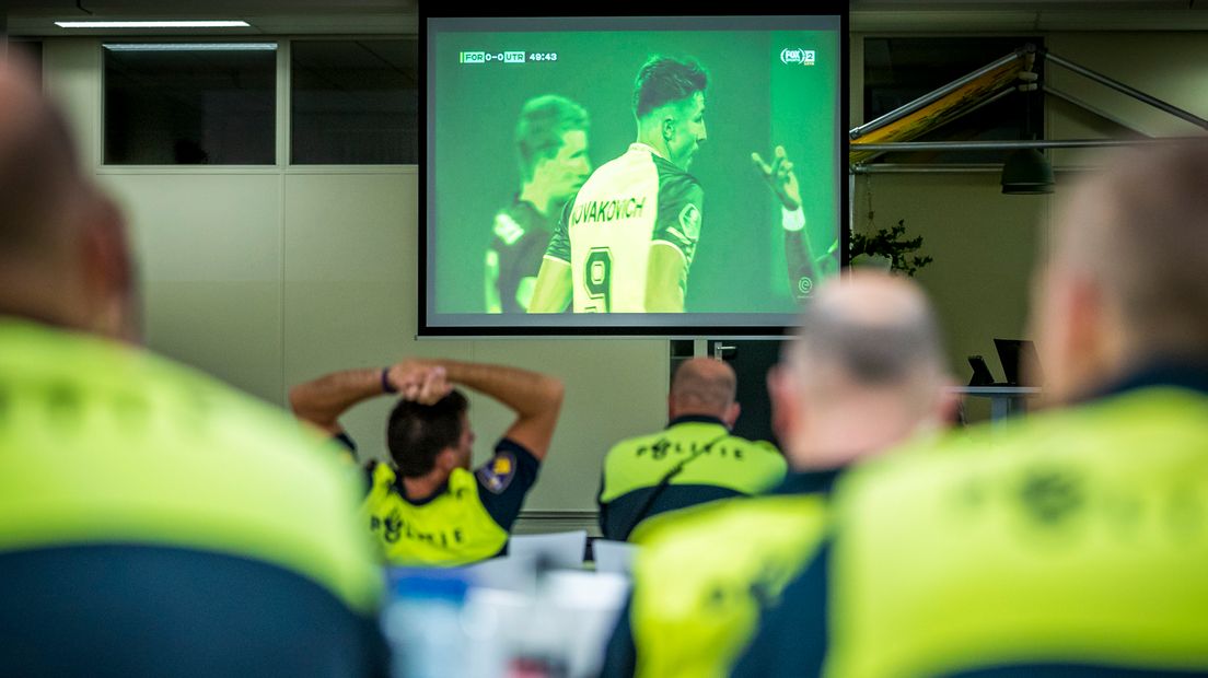 Politieagenten voeren actie voor een betere cao