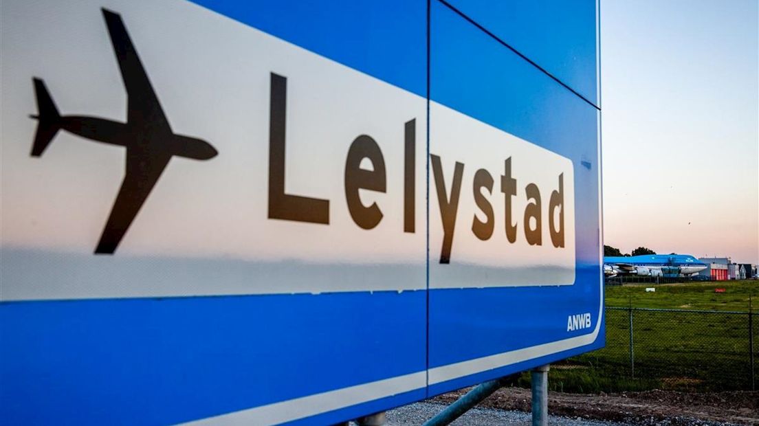 Hoogleraar: "Wantrouwen in overheid groeit door dossier Lelystad Airport"