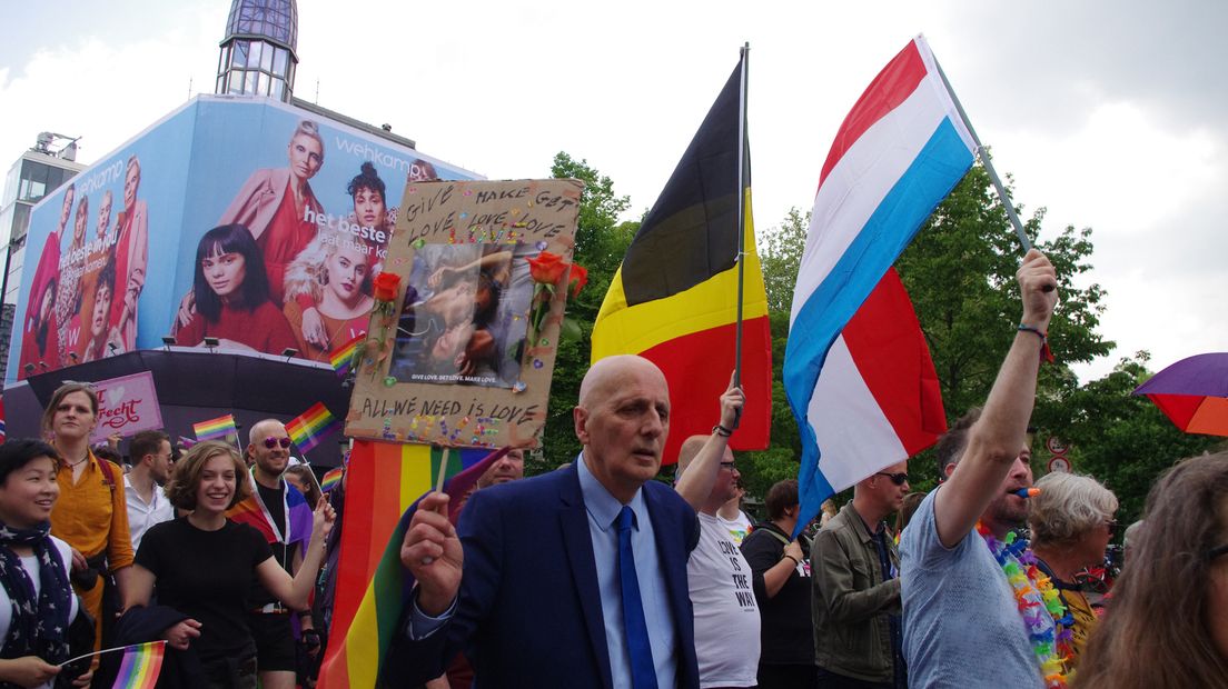 Deelnemers hadden verschillende attributen bij zich.