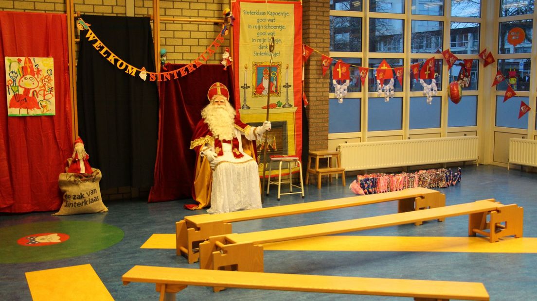 Sint op OBS Emmermeer (Rechten: OBS Emmermeer)
