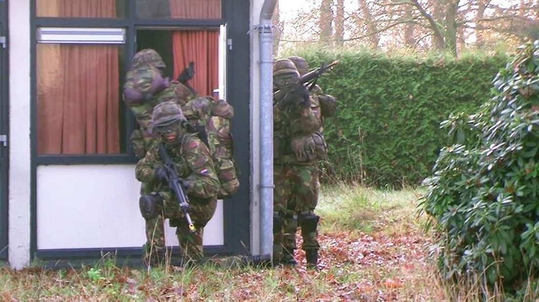 Militairen oefenen drie dagen in Twente