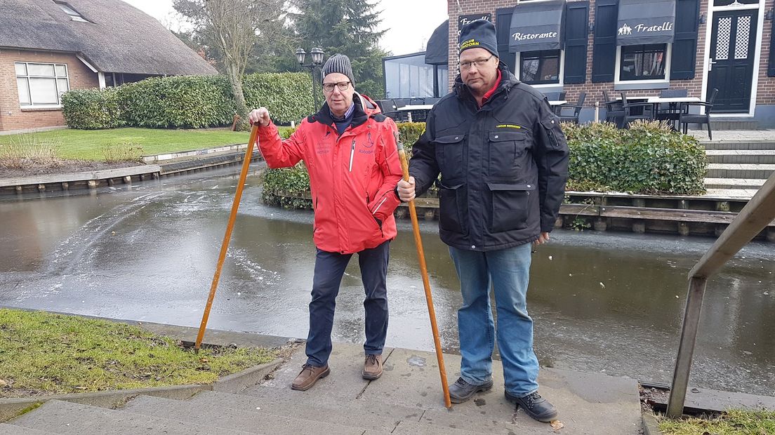 IJsmeesters in Giethoorn hebben het ijs afgekeurd