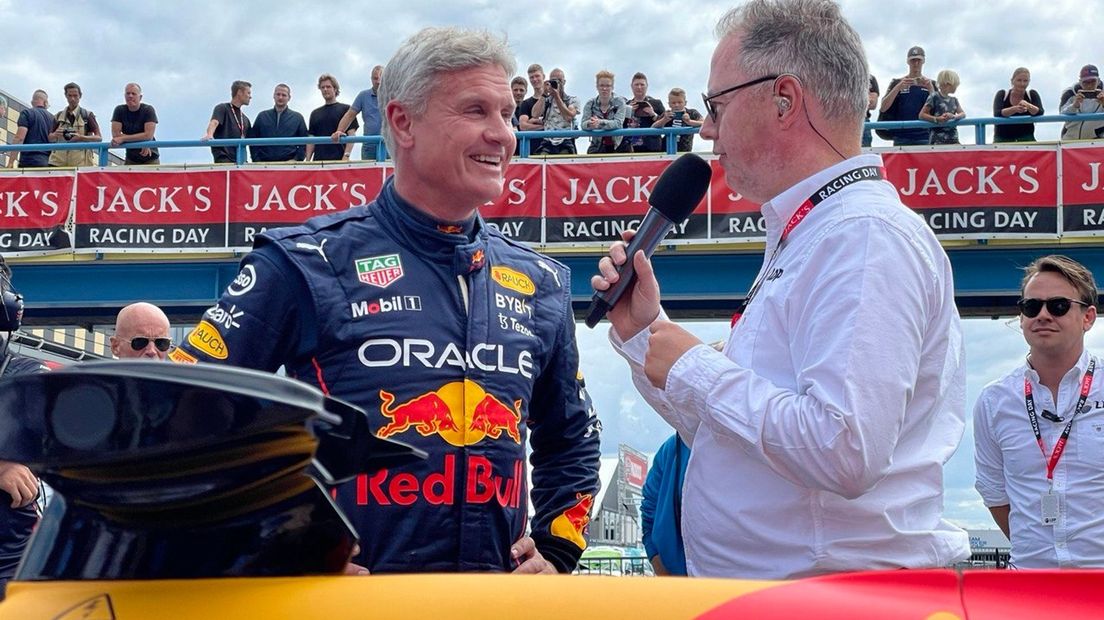 F1-coryfee David Coulthard steelt de show bij Jack's Racing Day