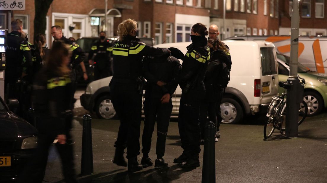 Er wordt iemand aangehouden
