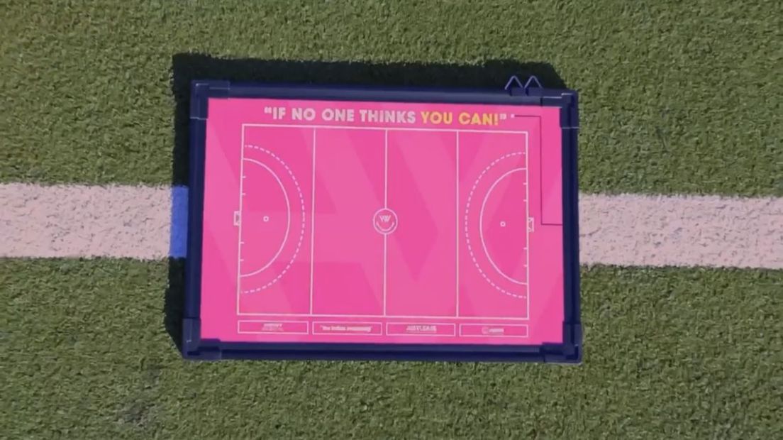 Het roze 'hockeyveld'