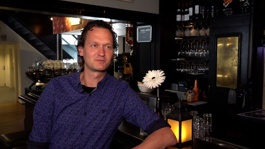 Gerrit-Jan Vos kijkt met gemengde gevoelens vooruit op de heropening van zijn restaurant.