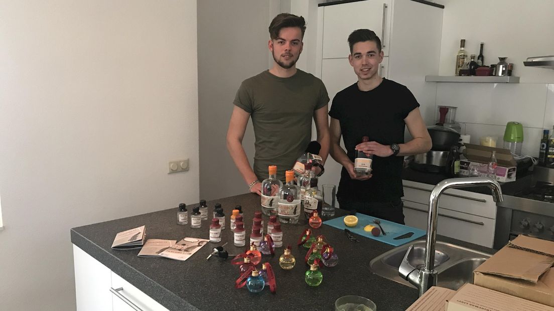 Max en Bart uit Dalfsen importeren gin uit Schotland