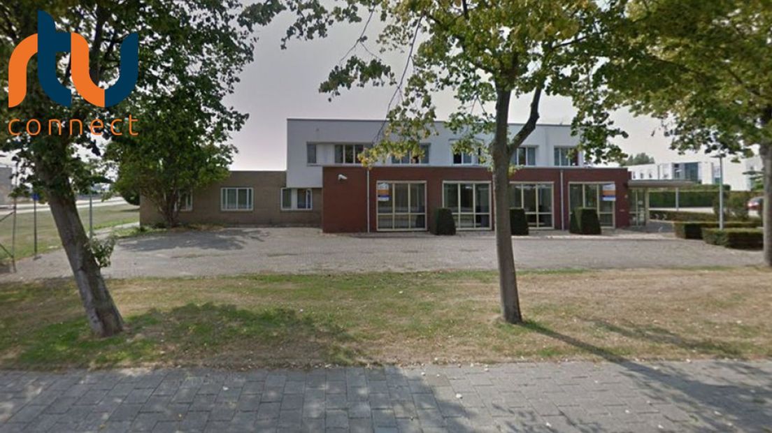 Het voormalige pand van Vivare in Duiven is één van de locaties die in beeld is voor de huisvesting van arbeidsmigranten