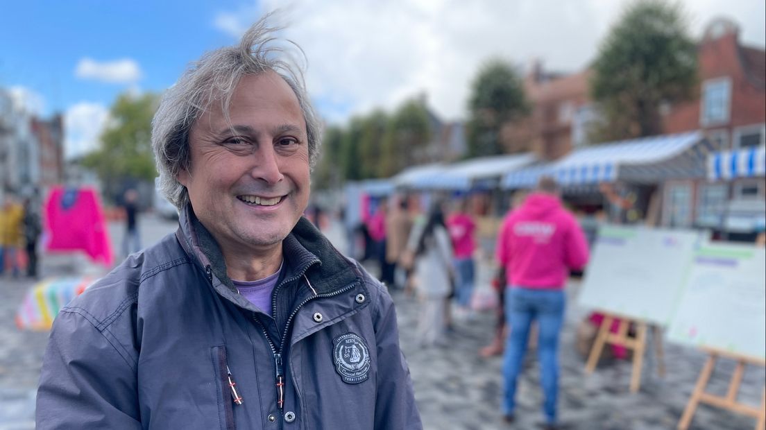 Bert Lanting woont om de hoek bij het Damsterplein