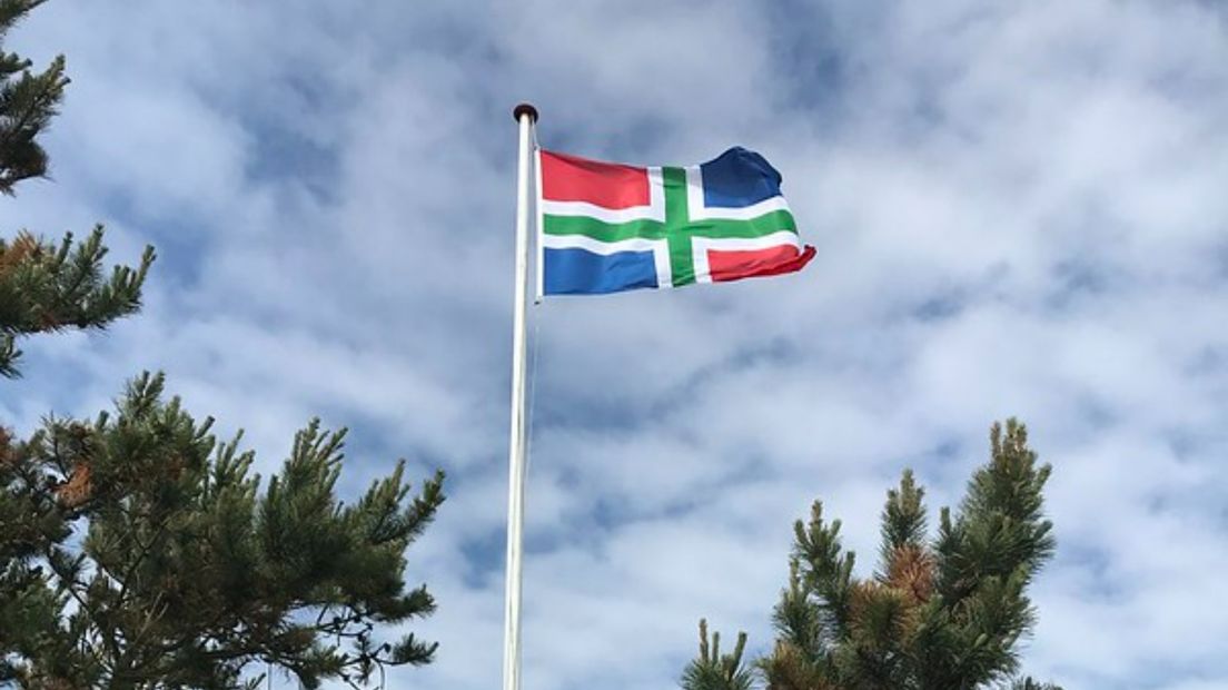 De wapperende Groningse vlag
