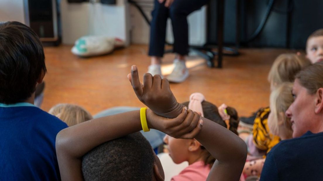 Er werken steeds meer 65-plussers in het basisonderwijs.