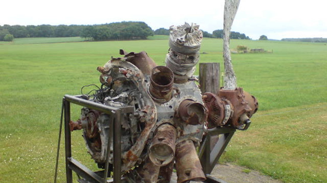 Motor uit neergestorte vliegtuig