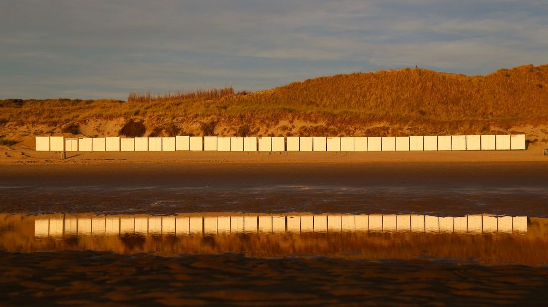 Spiegeling in het zand