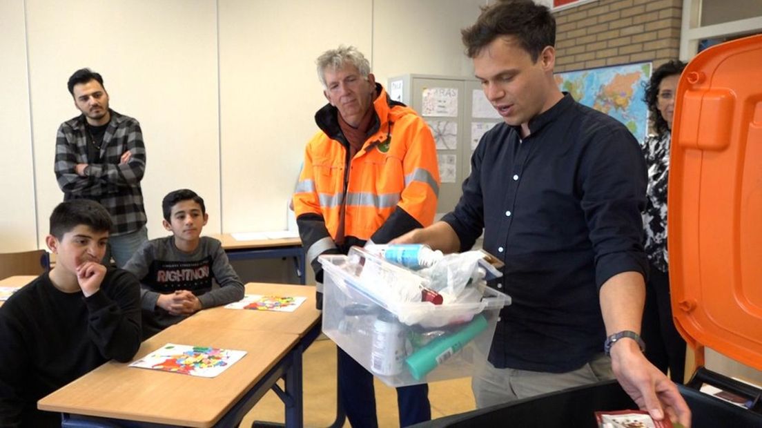 Ruim dertig basisscholen in Apeldoorn volgen het afvalscheidingsprogramma CleanWise