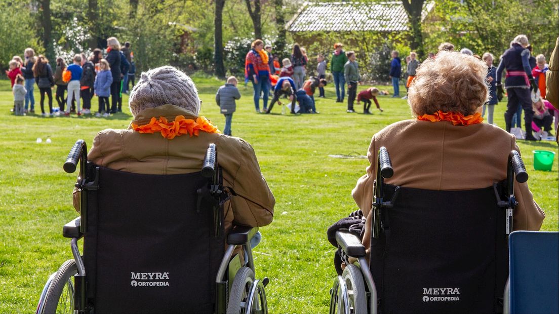 Koningsspelen in Hengelose wijk Woolderes