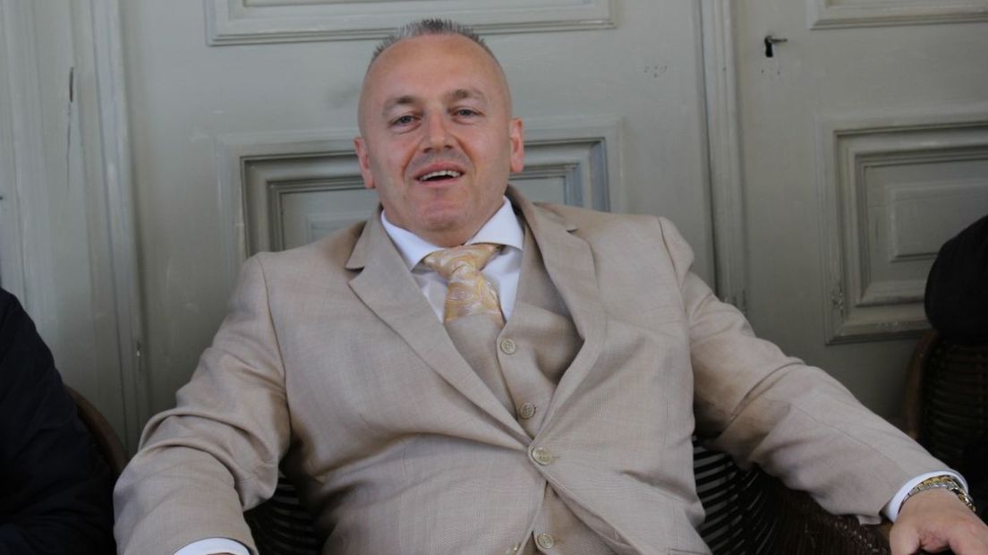 De politie heeft het lichaam van de 43-jarige Festim Lato - een Albanees politicus die in Afferden woonde - aangetroffen.