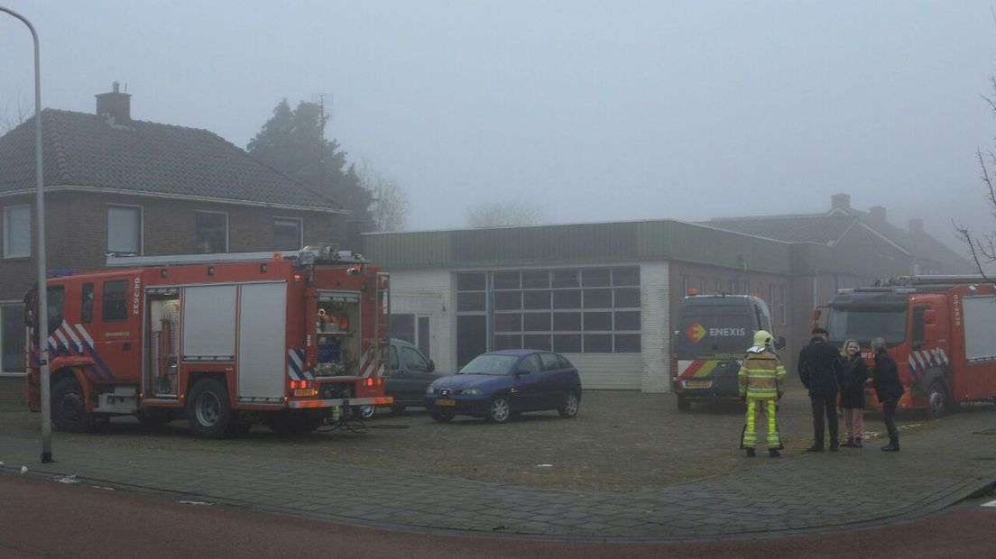 Brandweerlieden rukken uit voor sterke gaslucht Heeten