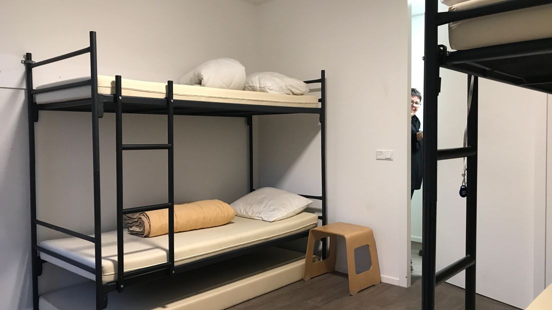 Het slaapvertrek in Kommarin, de nieuw geopende zwerversopvang in Assen (Rechten: Margriet Benak / RTV Drenthe)