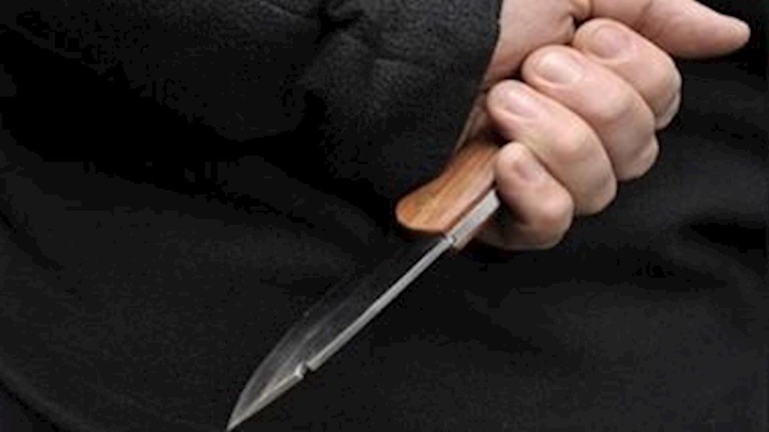 Man bedreigde het slachtoffer met een mes