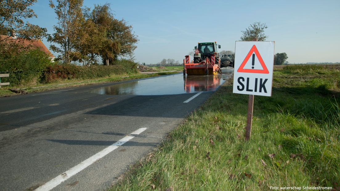 Weer oppassen voor slik door oogstende boeren