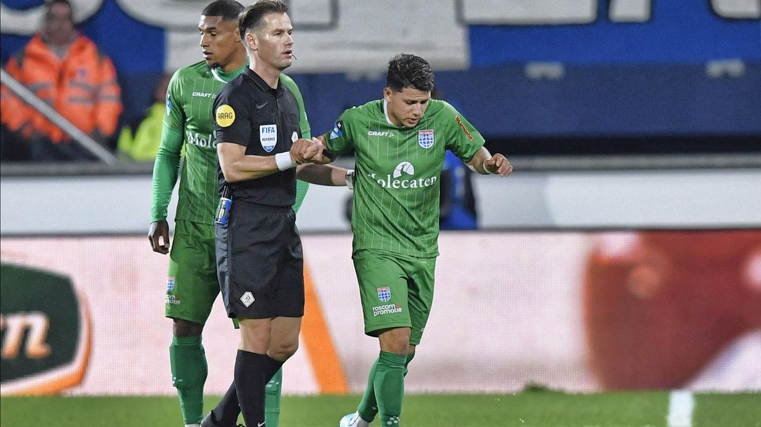 Hamer moet geblesseerd het veld verlaten