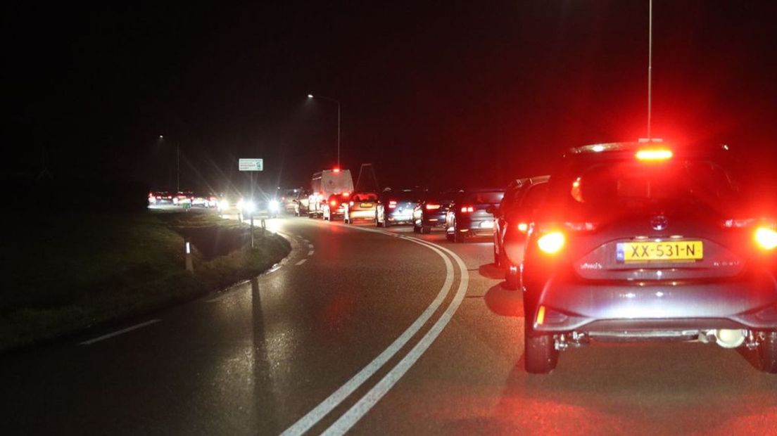 De Verlichte boerderijenroute in de Gelderse Vallei trok zoveel mensen dat er files ontstonden