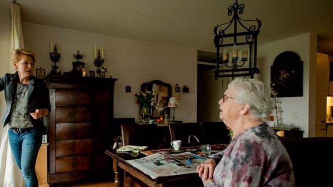 Zorginstelling Pleyade noemt het zelf een geheel nieuw beroep in de zorg voor ouderen die in hun instelling wonen: de zorggezel. Iemand die enkel en alleen wordt aangesteld om zich te richten op het welzijn van de cliënten.