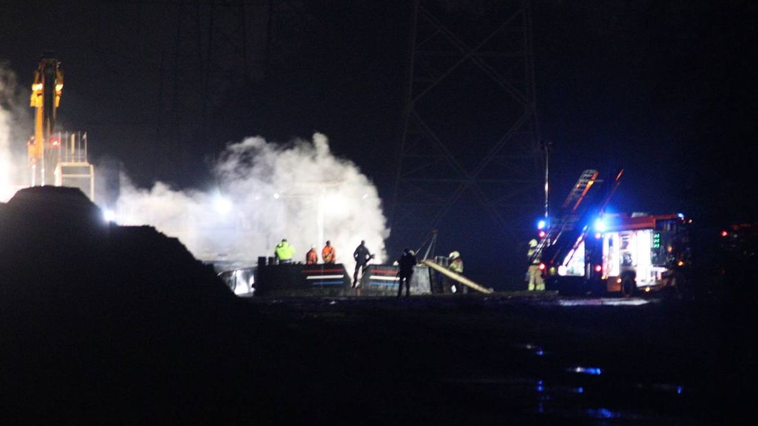 112 news: Fire on ship in Twente Canal |  N18 only open again in the middle of the night