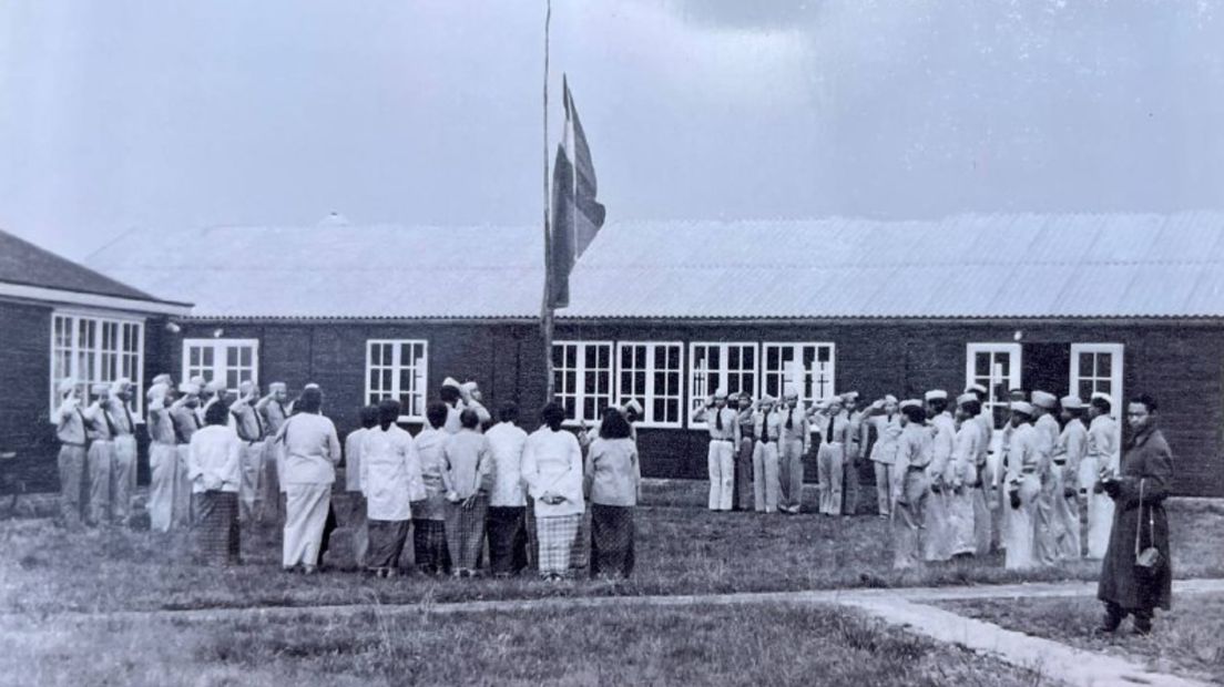 Het kamp in de Carel Coenraadpolder tijdens een RMS-viering