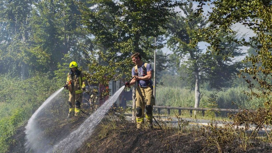 Maandag was er al brand langs het spoor bij Laag Soeren.