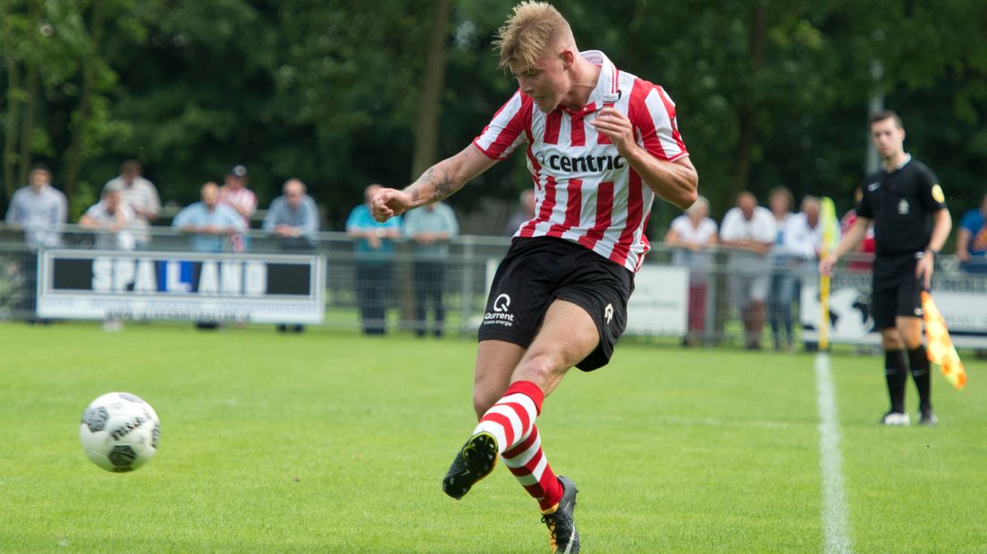 Rick van Drongelen moet de verdediging van Feyenoord versterken